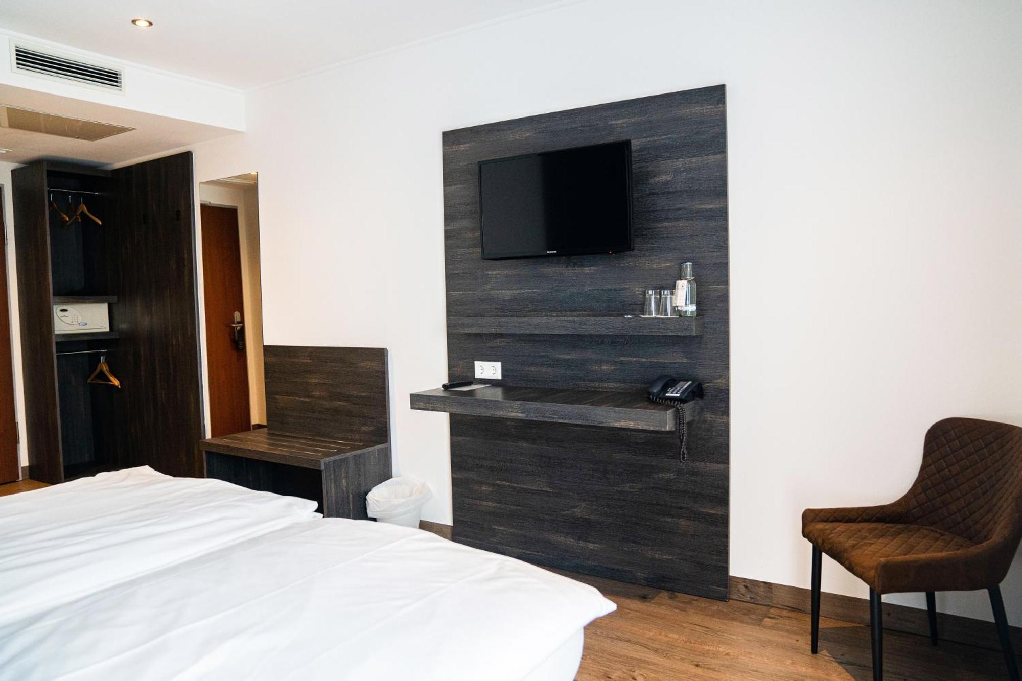 Airea Hotel Bueren  Exterior photo